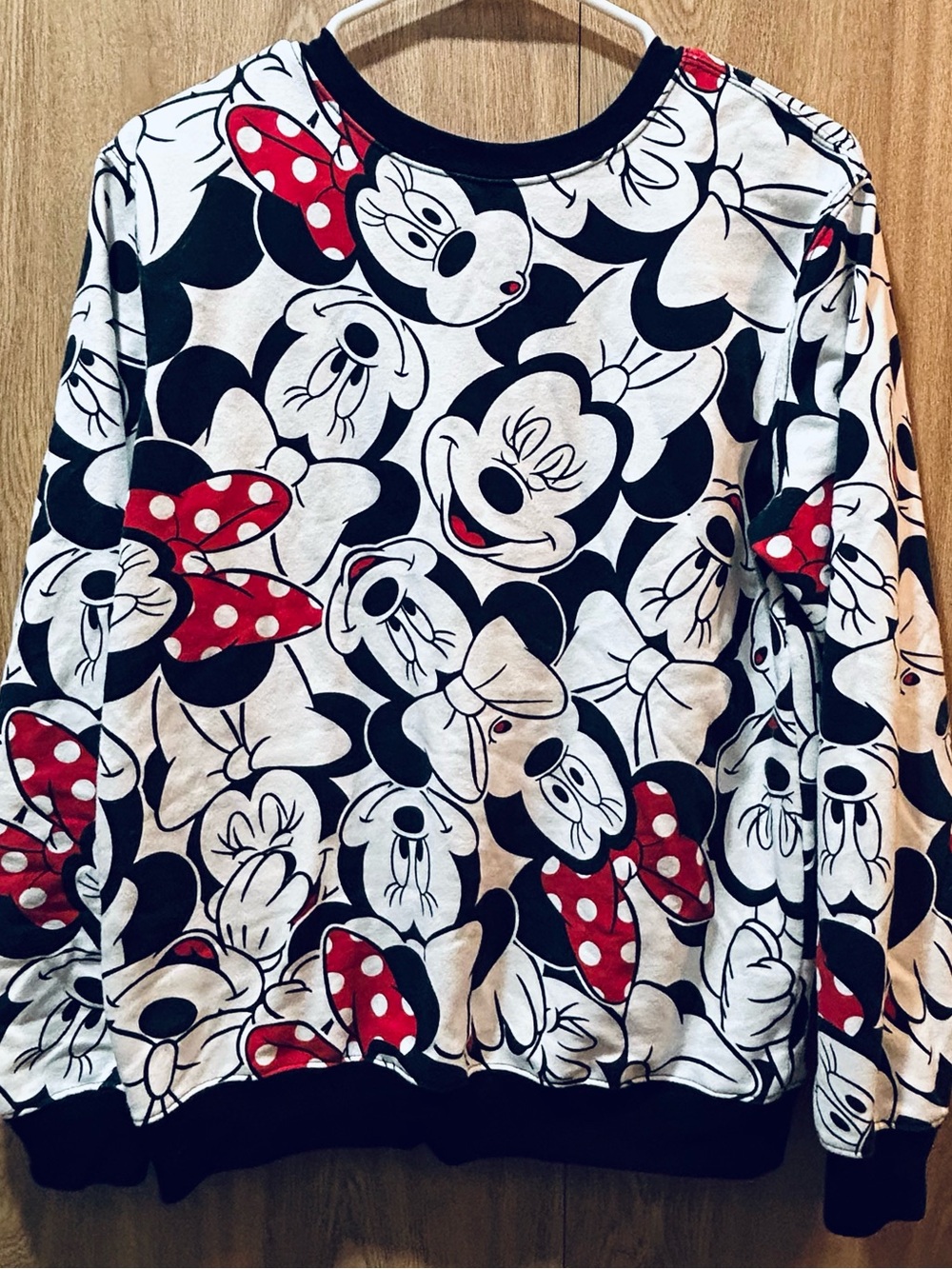 Disney Minnie Mouse Sweatshirt Adult Med White & Black All Over Print Crewneck